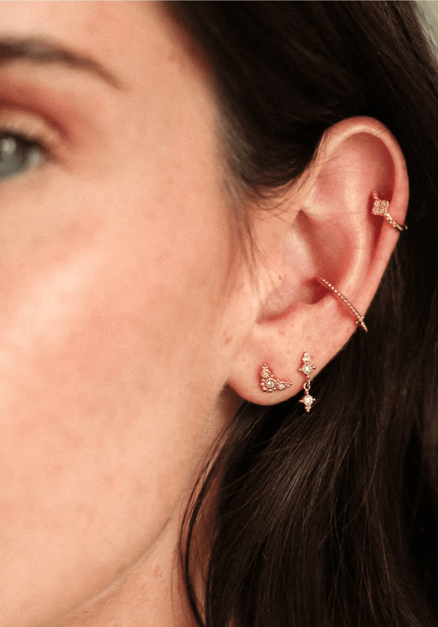 Boucle d'oreille puce en or jaune Susie