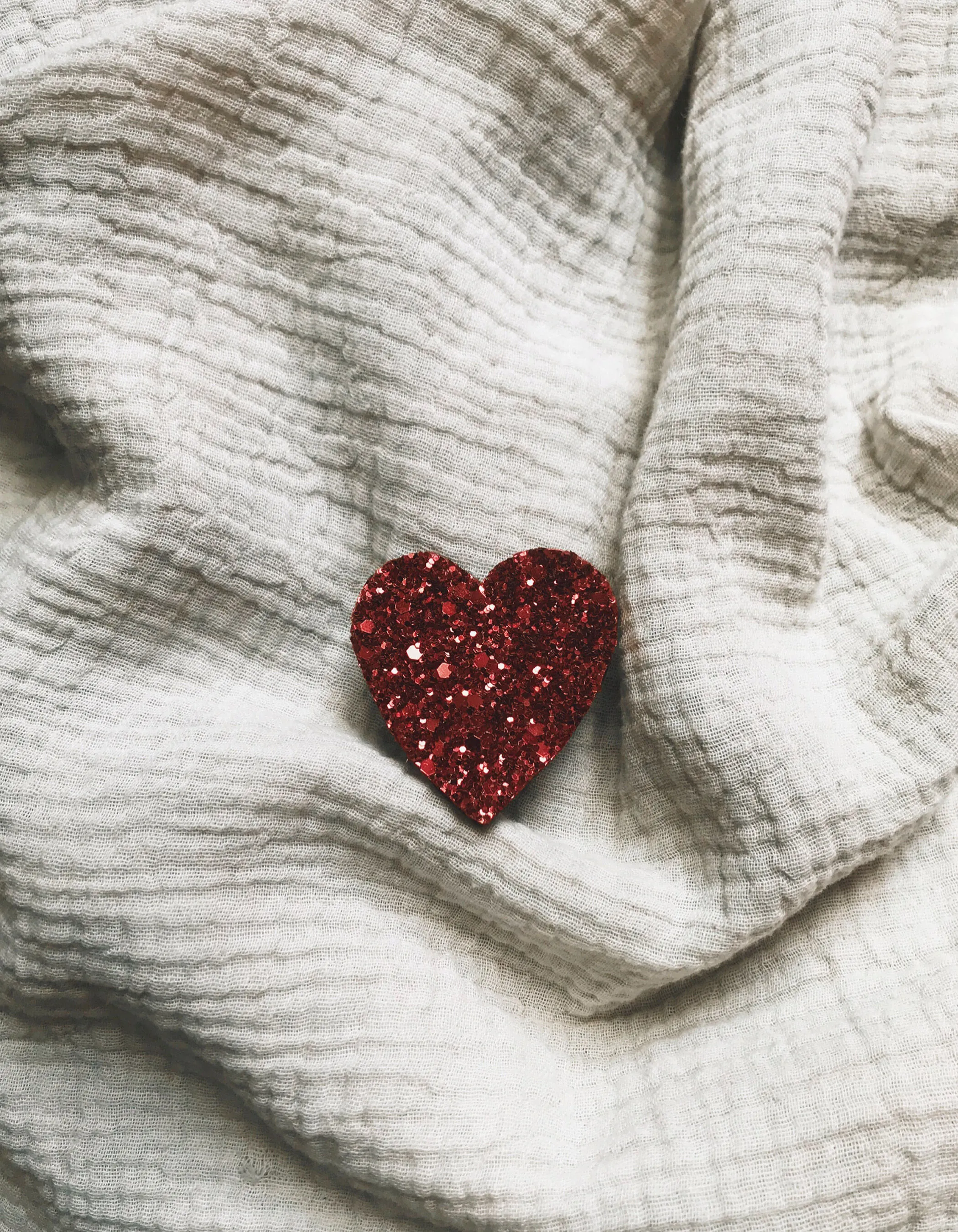 Broche cœur rouge pailleté TENDRE CACTUS