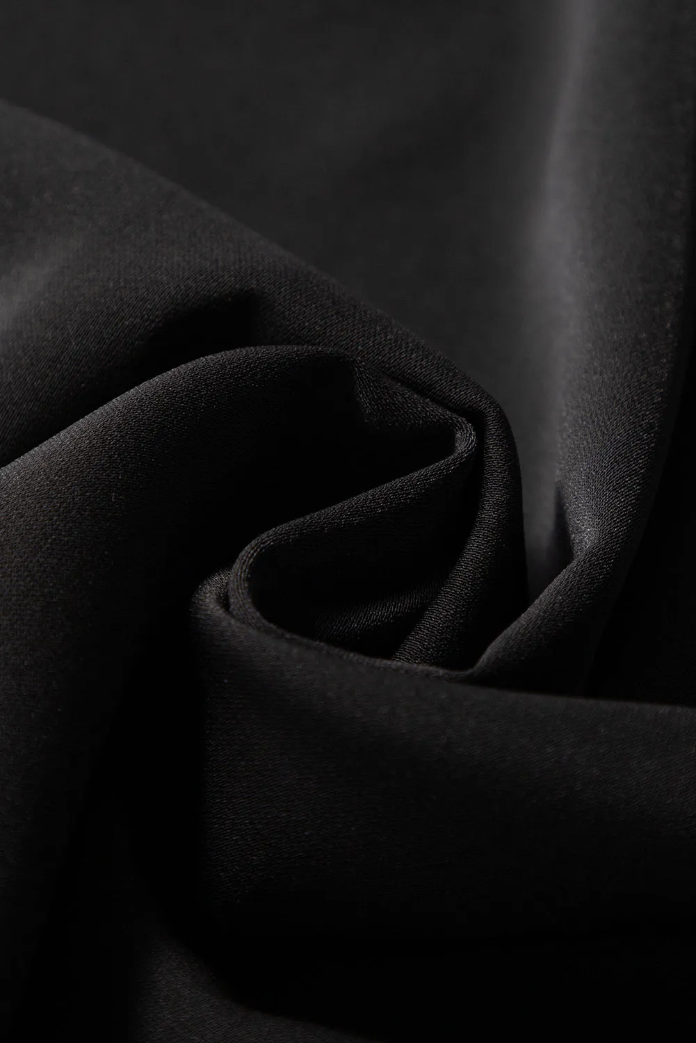 Chemisier noir à manches raglan en dentelle florale *