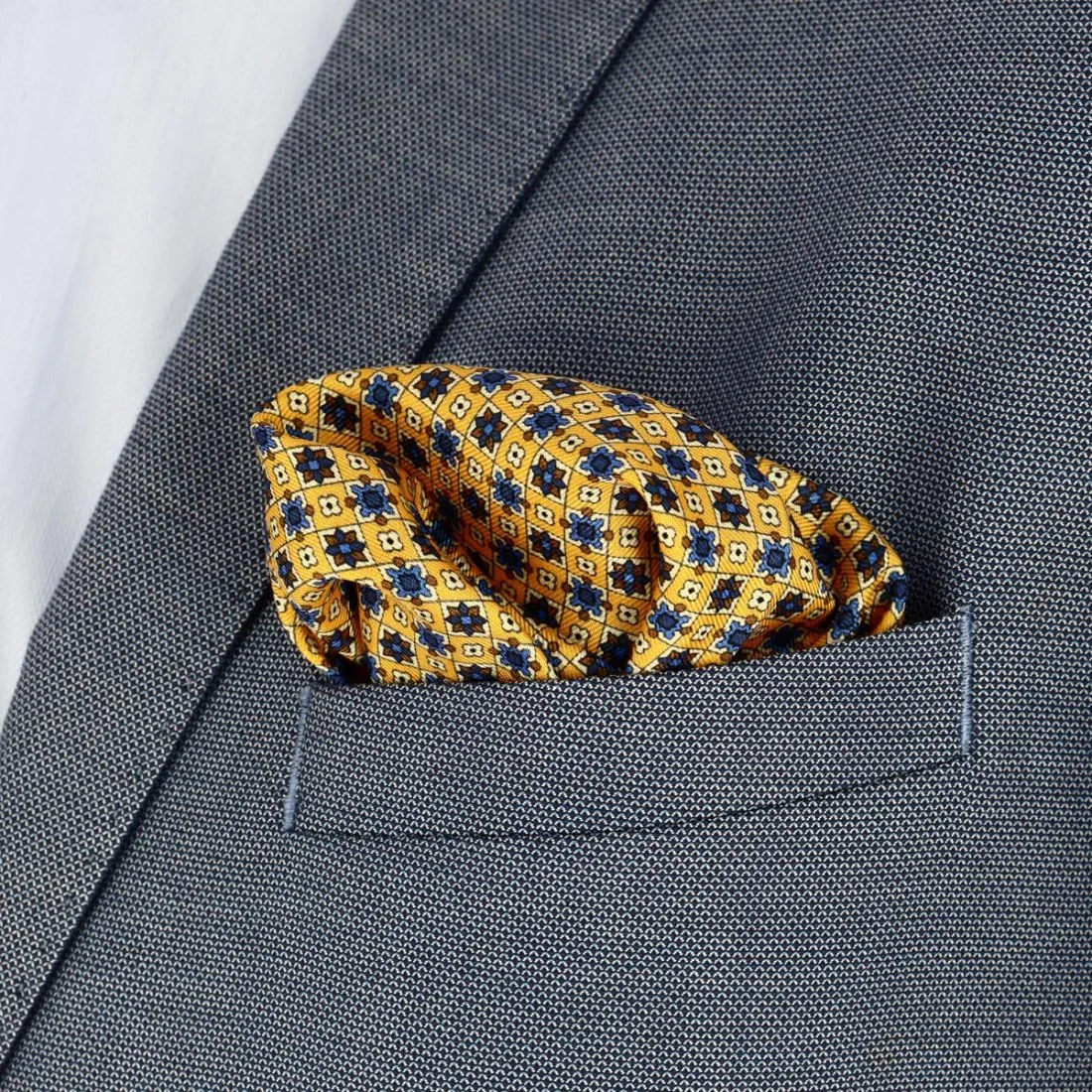 Pochette en soie italienne, Classico jaune paille