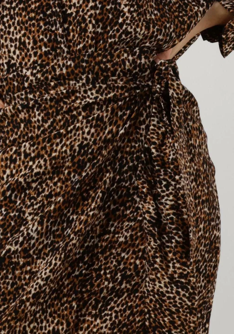 refined department mini-jupe estelle léopard